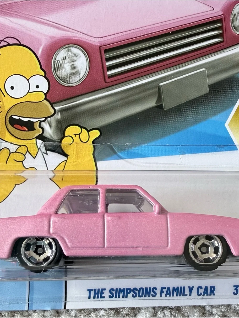 NWT Hot-wheels The Simpsons pink family car 3/10